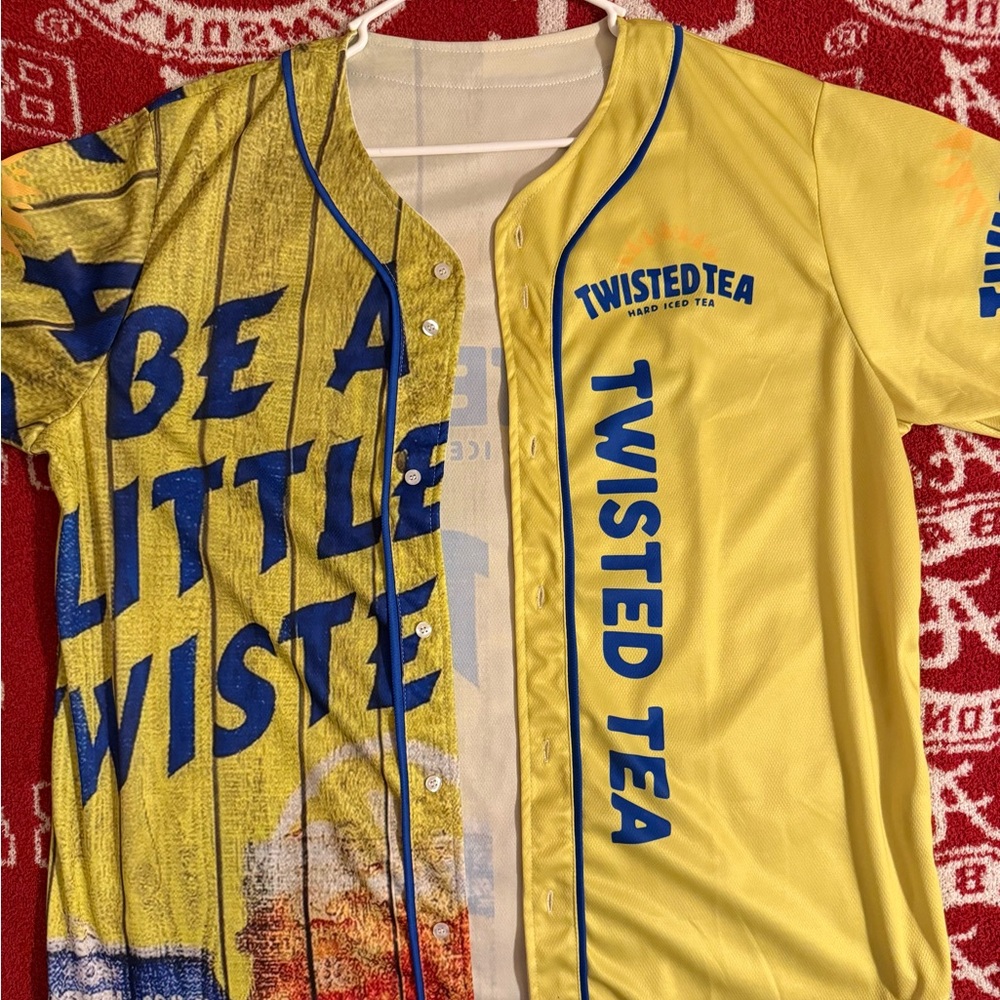 Twisted Tea Yellow and Blue Graphic Jersey